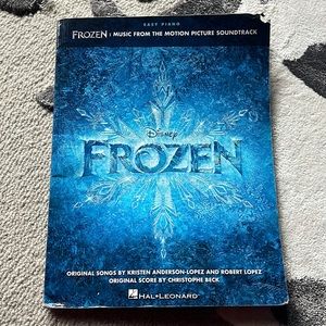 Frozen Easy Piano Book